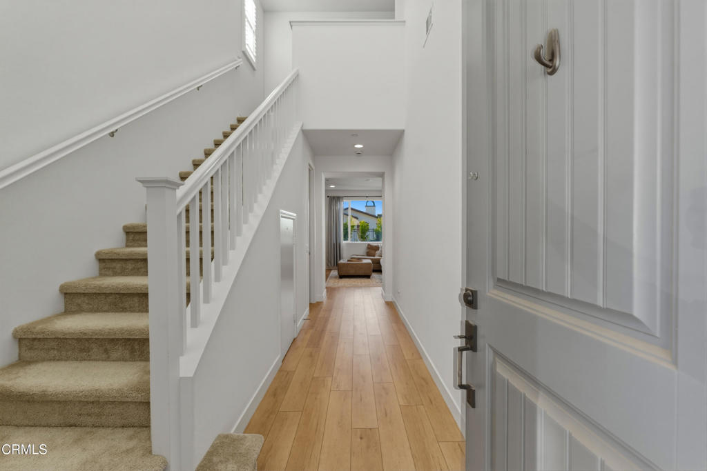 341 Fraser Point Camarillo, CA 93012 - Photo 5 of 37