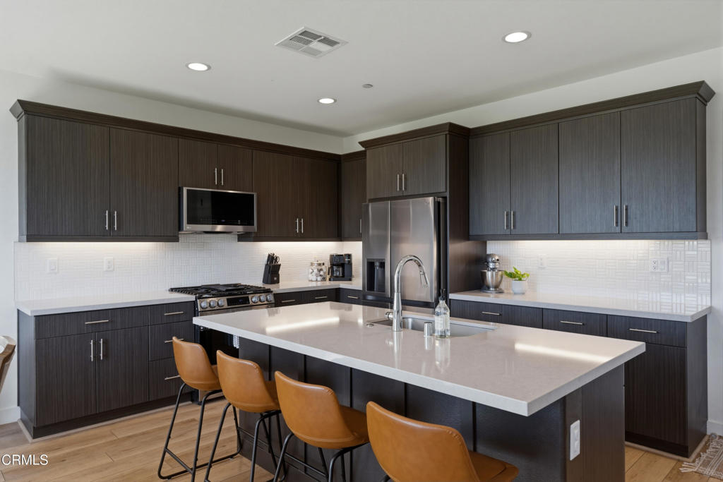 341 Fraser Point Camarillo, CA 93012 - Photo 10 of 37