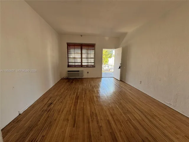 $1,695 | 901 Pennsylvania Avenue, Unit 6, Miami Beach, FL 33139