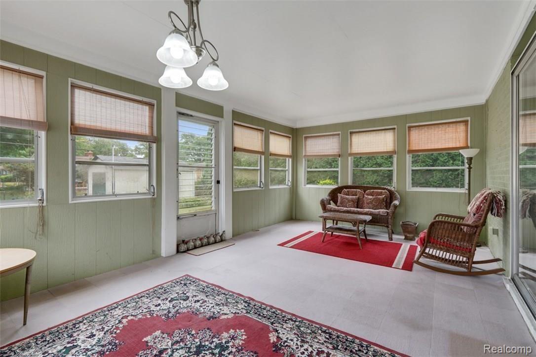 14390 Henry Ruff Road Livonia, MI 48154 - Photo 15 of 26 dsc02193-dsc02195.jpg