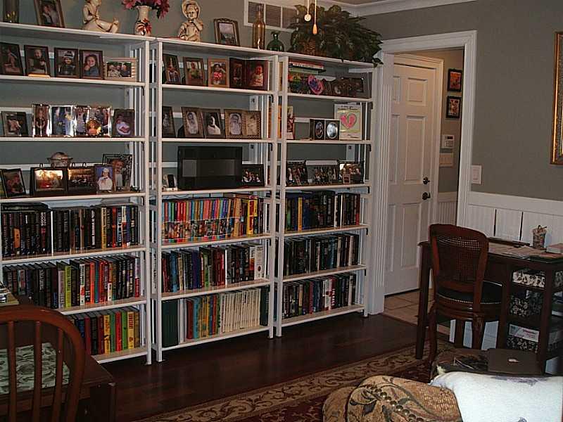 7225 Moorgate Road Indianapolis, IN 46250 - Photo 4 of 18 Gallery Image 4