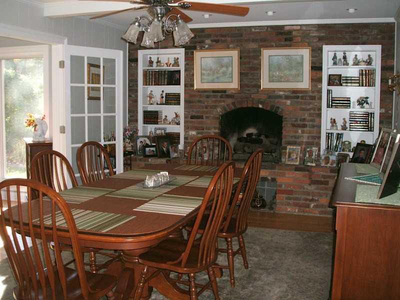 7225 Moorgate Road Indianapolis, IN 46250 - Photo 9 of 18 Gallery Image 9