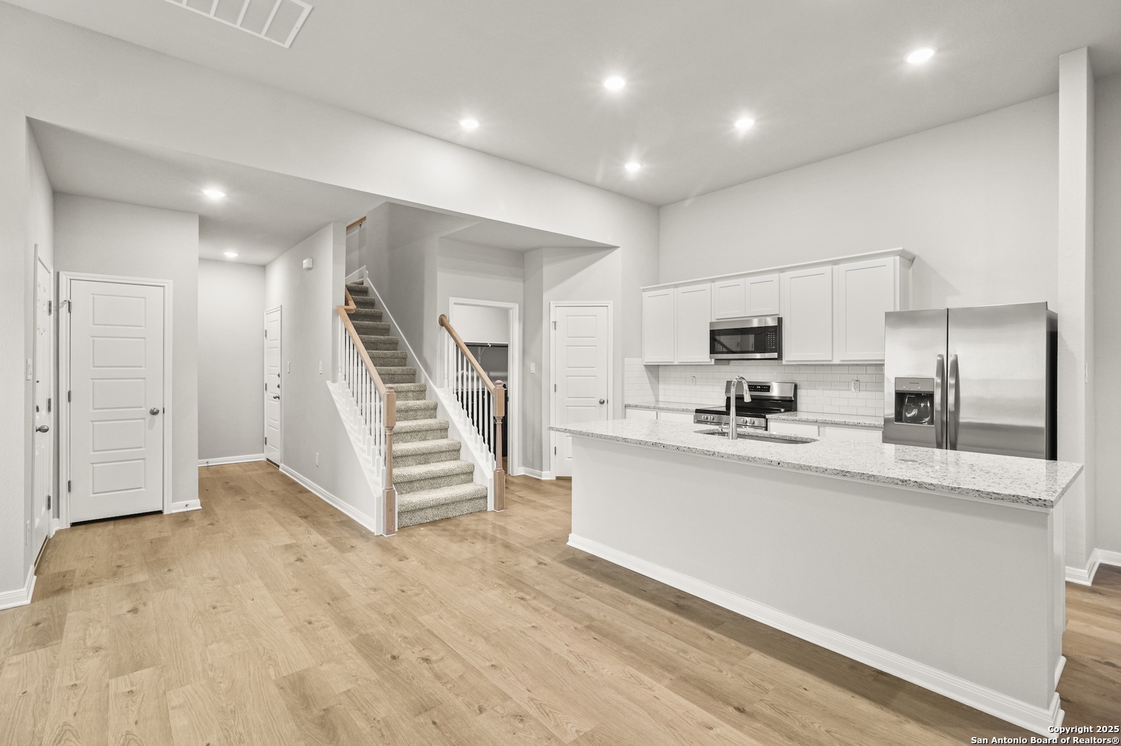 418 Cross Barn Boulevard, Unit B Buda, TX 78610 - Photo 13 of 35