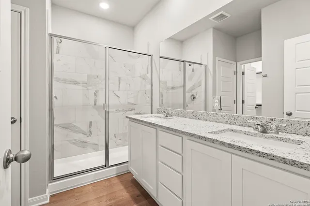 $1,999 | 418 Cross Barn Boulevard, Unit B, Buda, TX 78610