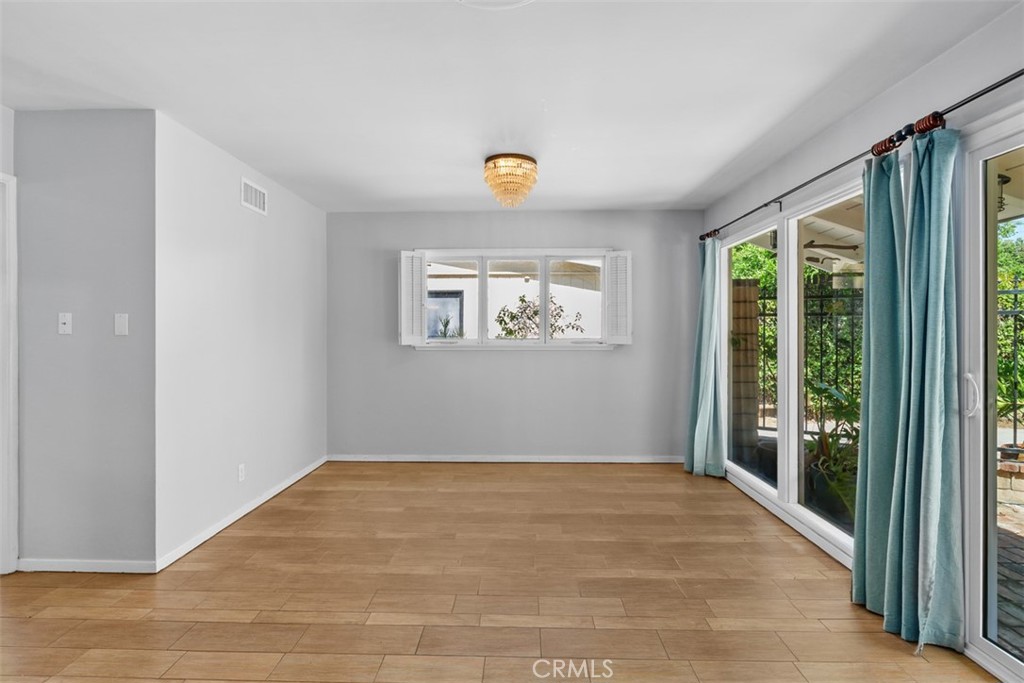 3749 San Rafael Way Riverside, CA 92504 - Photo 9 of 37