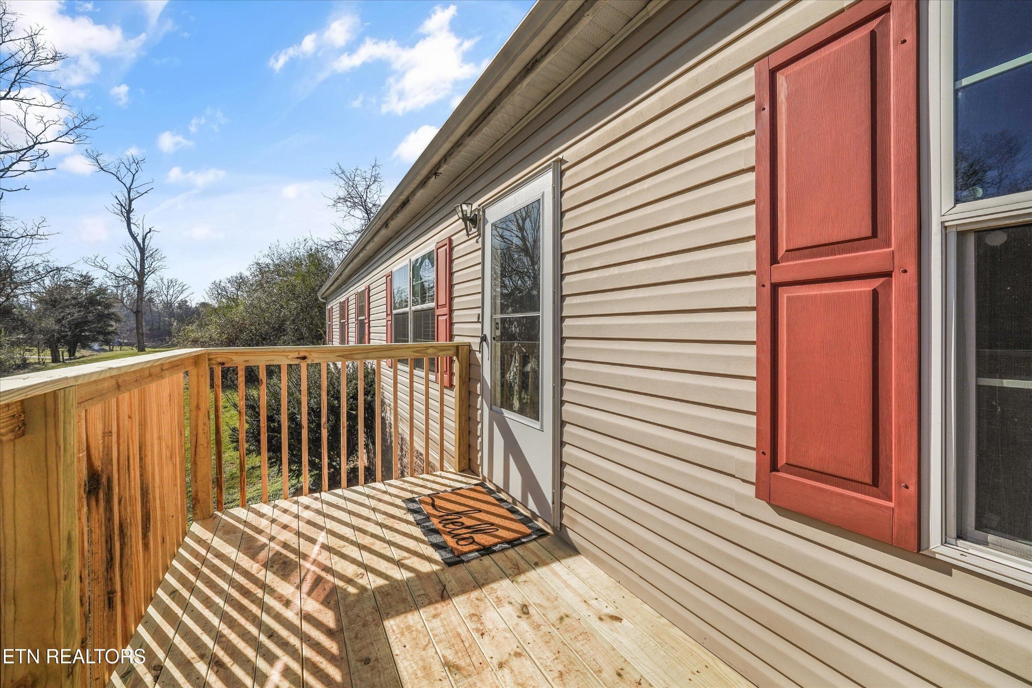 603 Bays Mountain Road Knoxville, TN 37920 - Photo 23 of 30 a view of wooden balcony