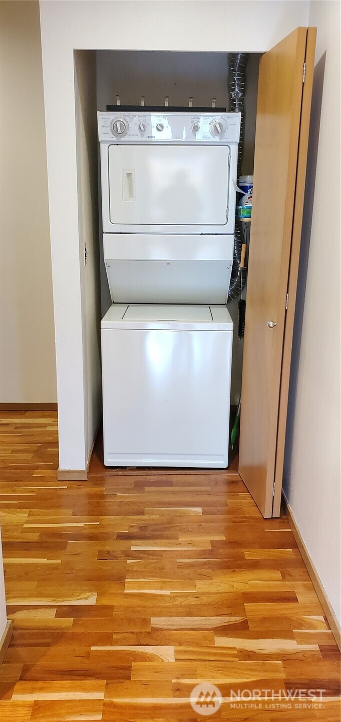 668 South Lane Street, Unit 314 Seattle, WA 98104 - Photo 13 of 23 a view of washer and dryer