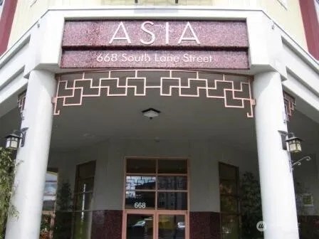 $2,300 | 668 South Lane Street, Unit 314, Seattle, WA 98104