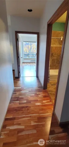 $2,300 | 668 South Lane Street, Unit 314, Seattle, WA 98104