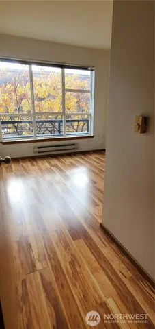 $2,300 | 668 South Lane Street, Unit 314, Seattle, WA 98104