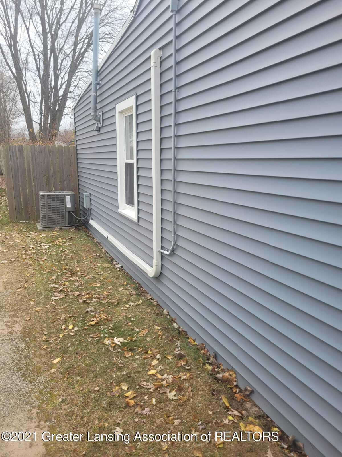 6433 Sommerset Road Lansing, MI 48911 - Photo 28 of 38 Central Air