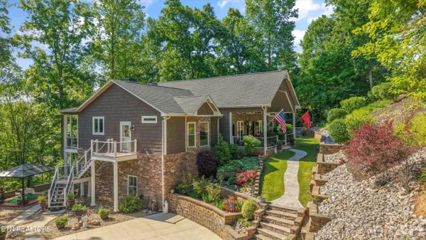 $1,039,900 | 180 Silver Trail, New Tazewell, TN 37825