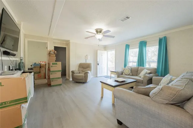 $165,000 | 2231 Southeast State Road 121, Morriston, FL 32668