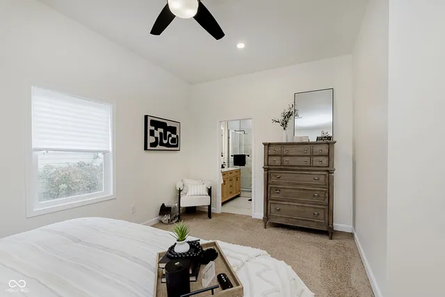 $420,000 | 917 Iowa Street, Indianapolis, IN 46203