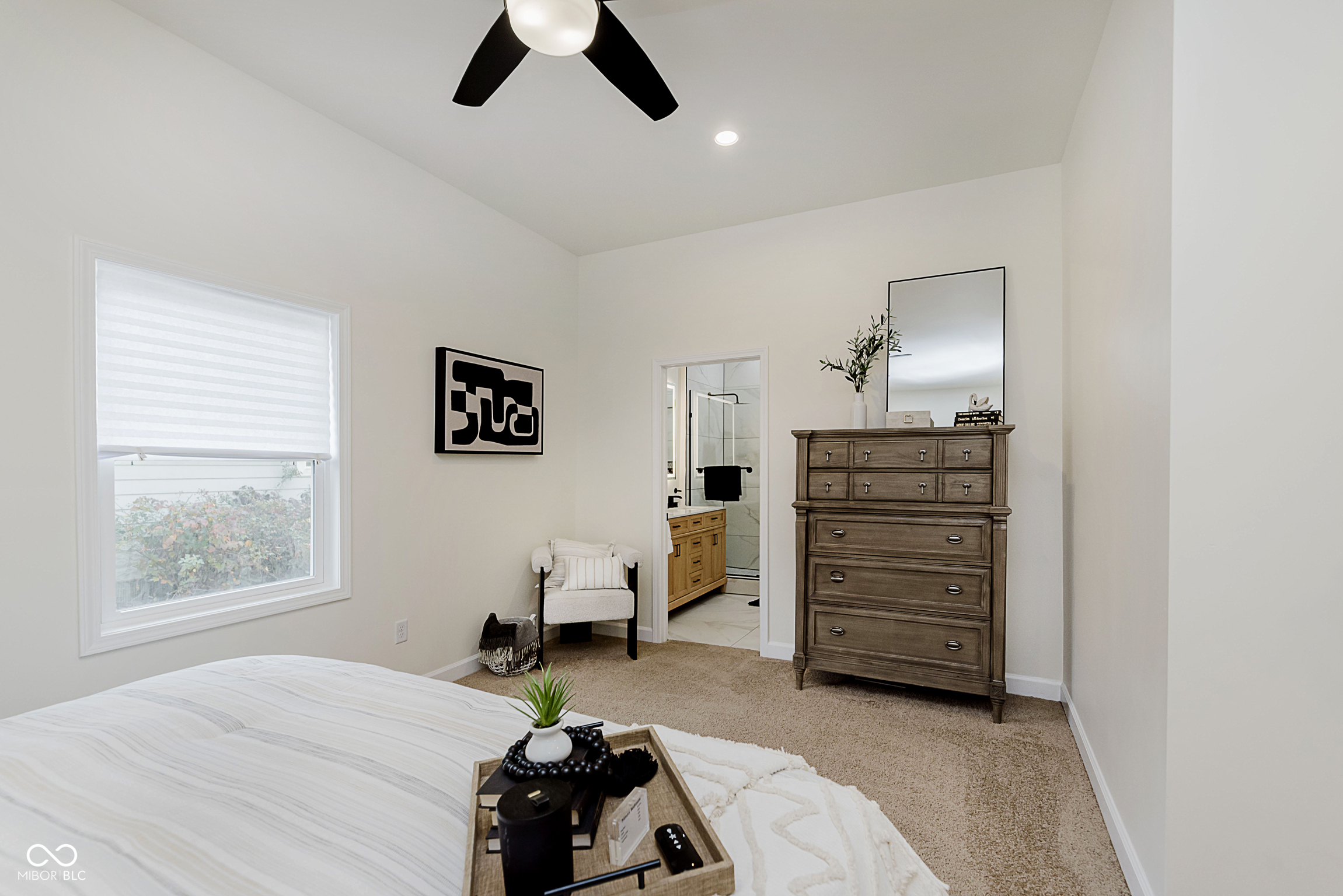 917 Iowa Street Indianapolis, IN 46203 - Photo 16 of 34