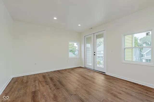 $420,000 | 917 Iowa Street, Indianapolis, IN 46203