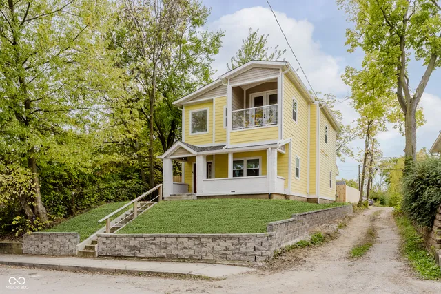 $420,000 | 917 Iowa Street, Indianapolis, IN 46203
