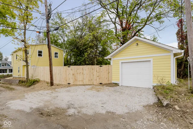 $420,000 | 917 Iowa Street, Indianapolis, IN 46203