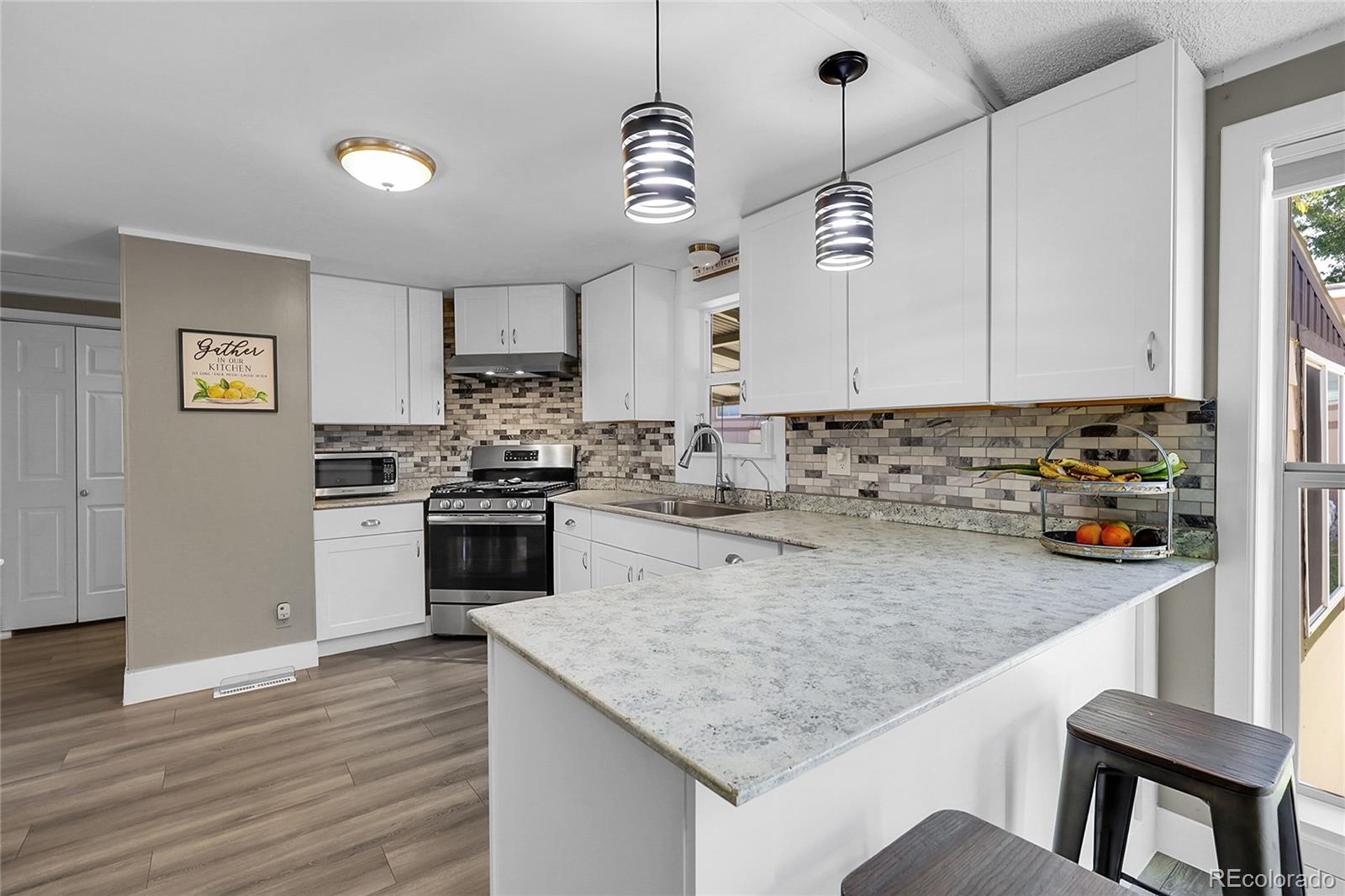 10201 Riverdale Road Thornton, CO 80233 - Photo 11 of 43