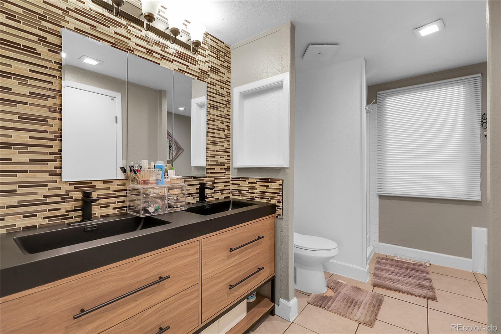 10201 Riverdale Road Thornton, CO 80233 - Photo 18 of 43