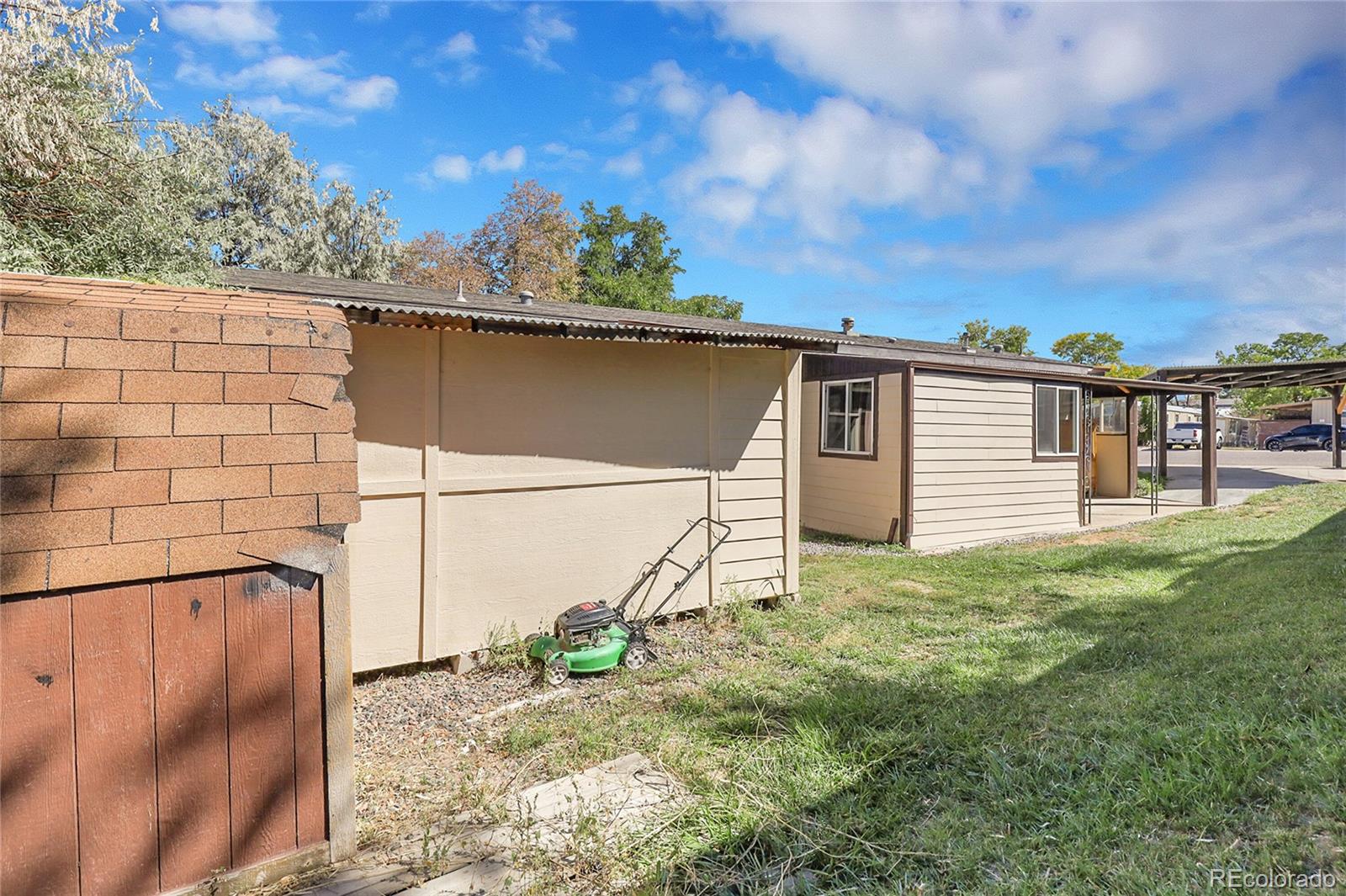 10201 Riverdale Road Thornton, CO 80233 - Photo 32 of 43