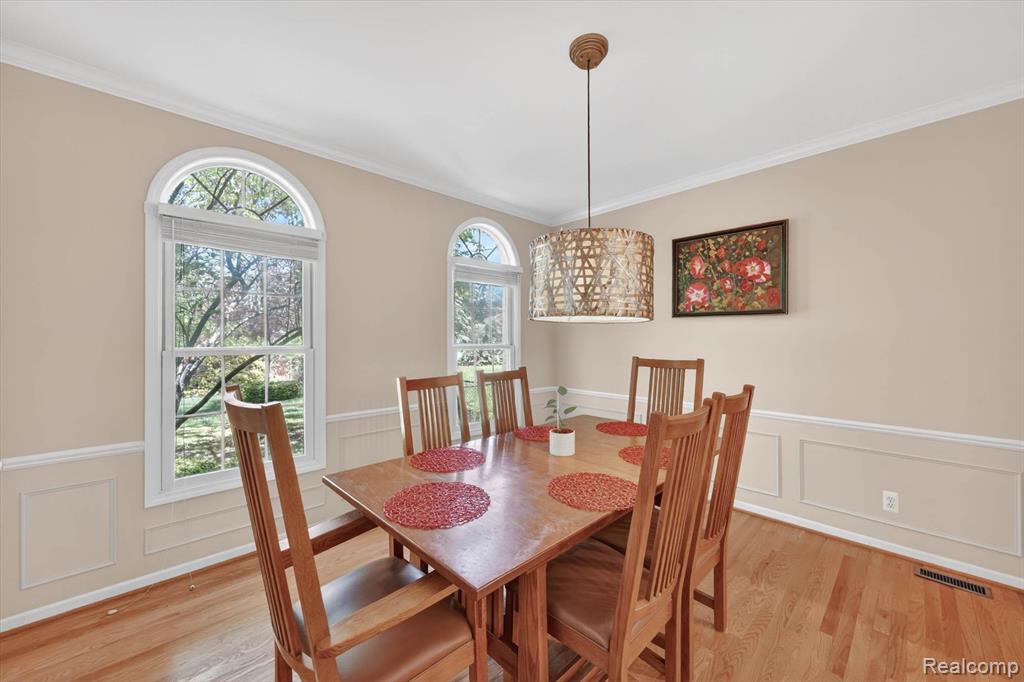 1112 Vernier Road Grosse Pointe, MI 48236 - Photo 17 of 39