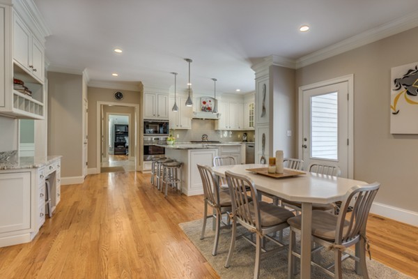 22 Centre Street Lexington, MA 02421 - Photo 3 of 30 Gallery Image 3