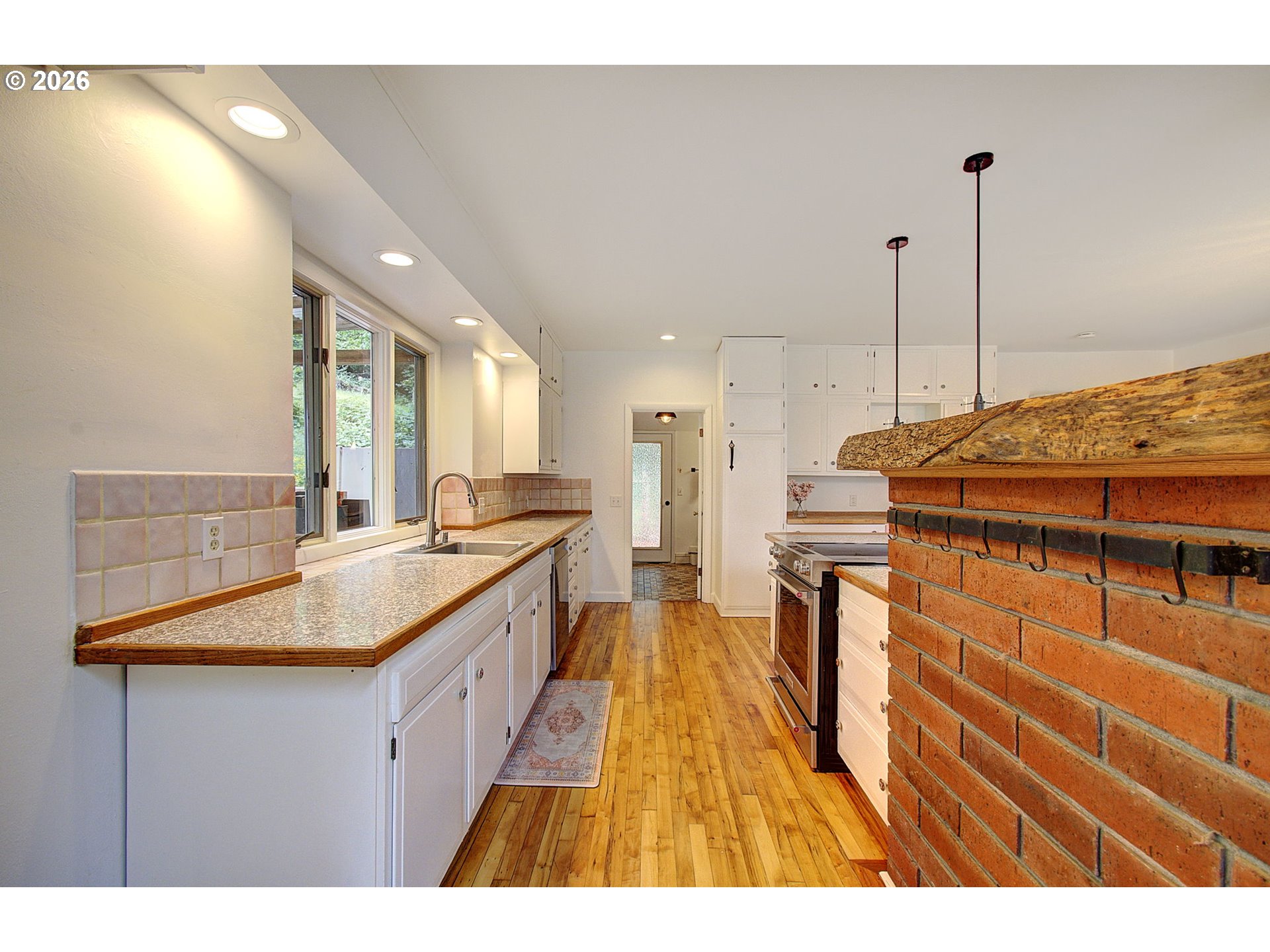 19432 Northeast Mattson Road Brush Prairie, WA 98606 - Photo 9 of 47 Kitchen