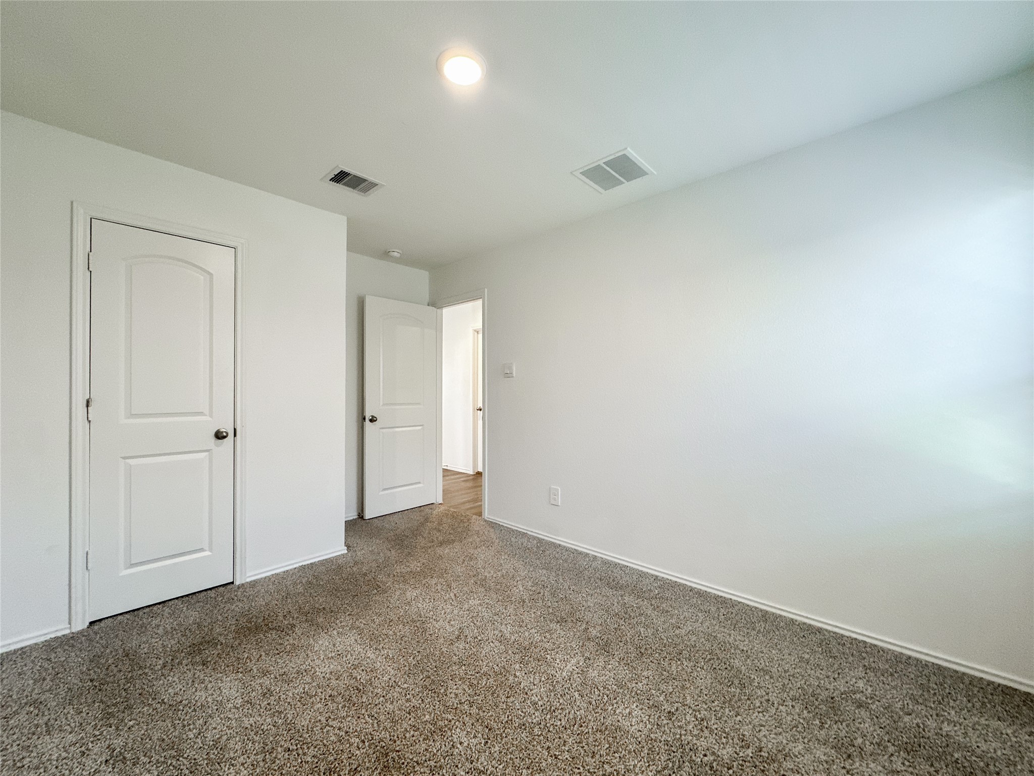 5715 Vintage Oakmont Drive Spring, TX 77373 - Photo 18 of 39 a view of an empty room