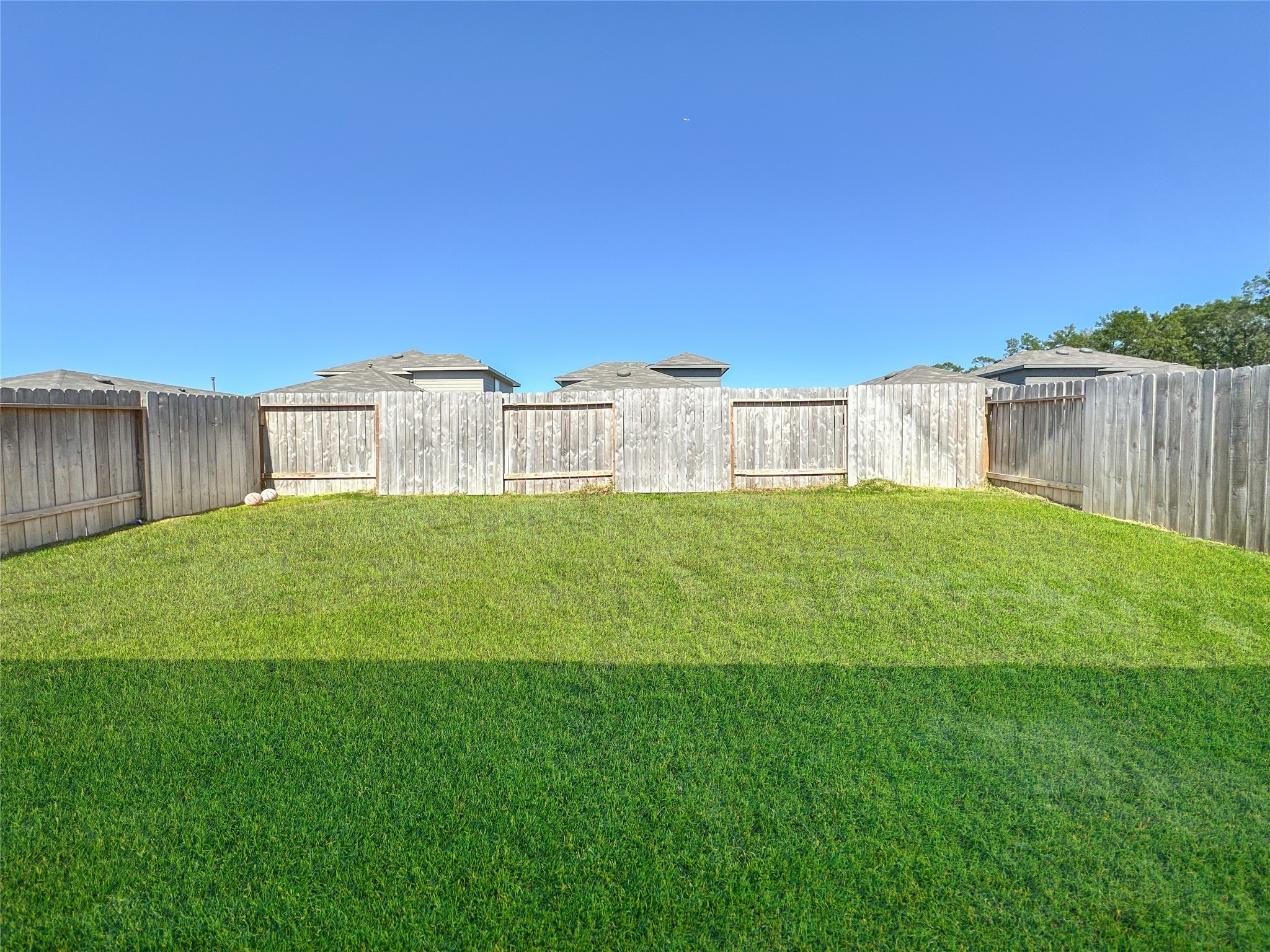 5715 Vintage Oakmont Drive Spring, TX 77373 - Photo 36 of 39 a view of yard with house and a big yard