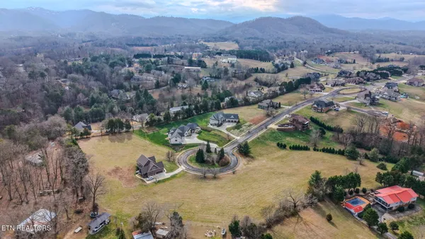 $274,999 | 22 Park Pl Avenue, Sevierville, TN 37862