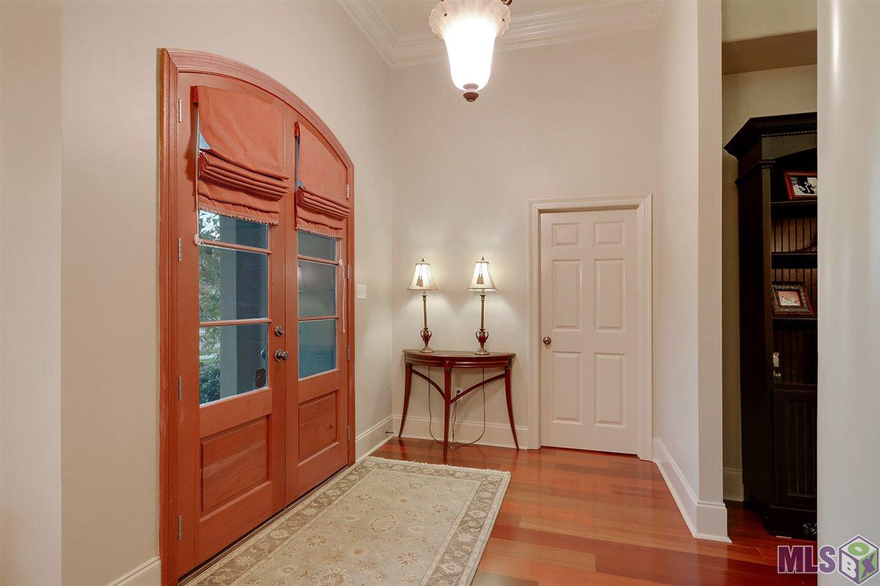 19202 Merlot Avenue Baton Rouge, LA 70817 - Photo 5 of 27 Foyer Entry