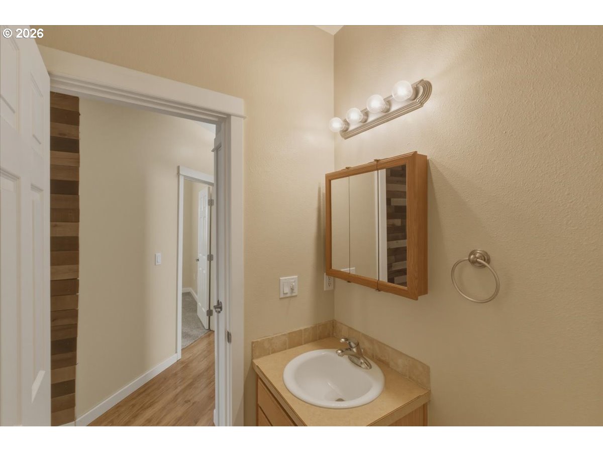 900 Northeast Trinity Street Albany, OR 97322 - Photo 19 of 25
