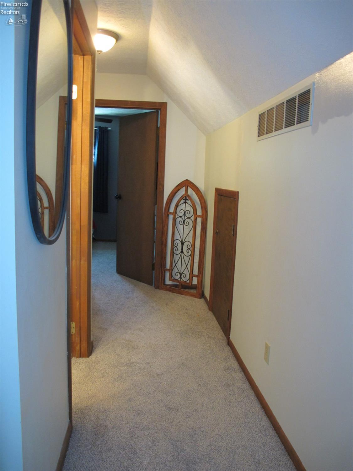 1650 Morrison Road Fremont, OH 43420 - Photo 24 of 39 Gallery Image 24