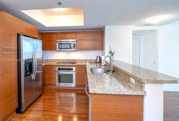 $3,000 | 2641 North Flamingo Road, Unit 1603N, Sunrise, FL 33323