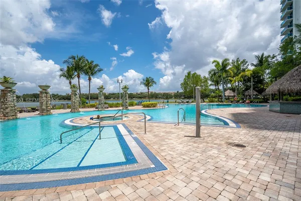 $3,000 | 2641 North Flamingo Road, Unit 1603N, Sunrise, FL 33323