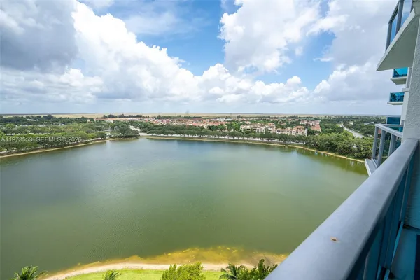 $3,000 | 2641 North Flamingo Road, Unit 1603N, Sunrise, FL 33323