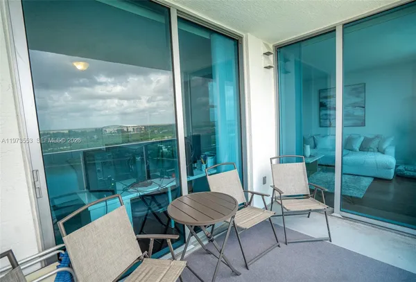 $3,000 | 2641 North Flamingo Road, Unit 1603N, Sunrise, FL 33323