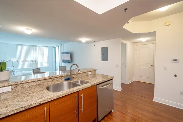 $3,000 | 2641 North Flamingo Road, Unit 1603N, Sunrise, FL 33323