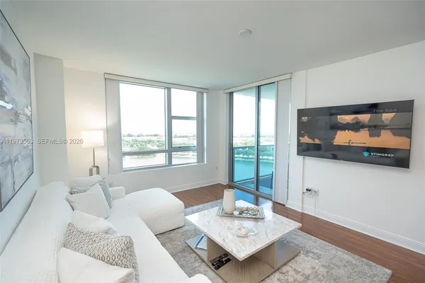 $3,000 | 2641 North Flamingo Road, Unit 1603N, Sunrise, FL 33323