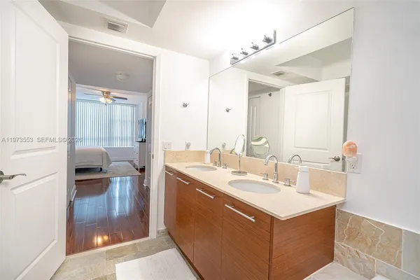 $3,000 | 2641 North Flamingo Road, Unit 1603N, Sunrise, FL 33323