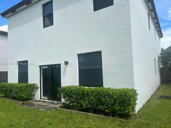 $4,750 | 20828 Northeast 2nd Court, Miami, FL 33179