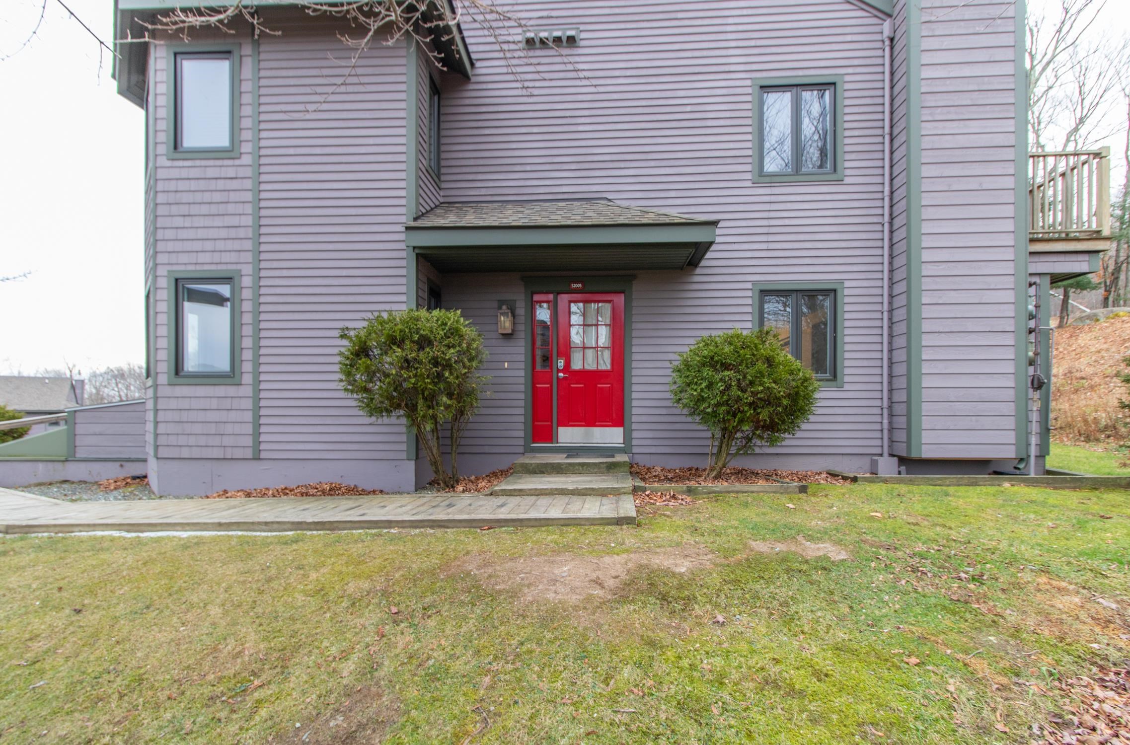298 Slopeside Road, Unit S2005 Jay, VT 05859 - Photo 16 of 40