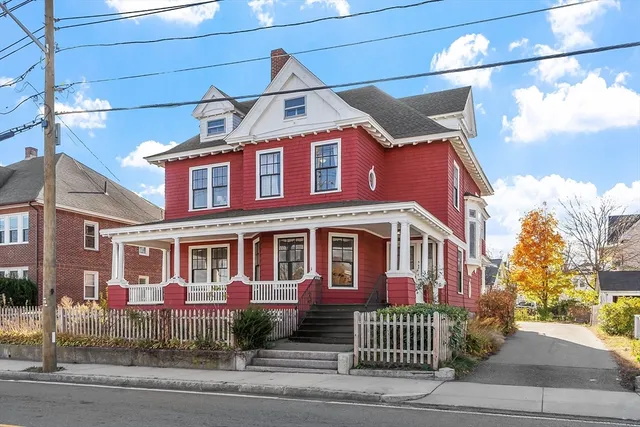 $625,000 | 548 Fletcher Street, Lowell, MA 01854