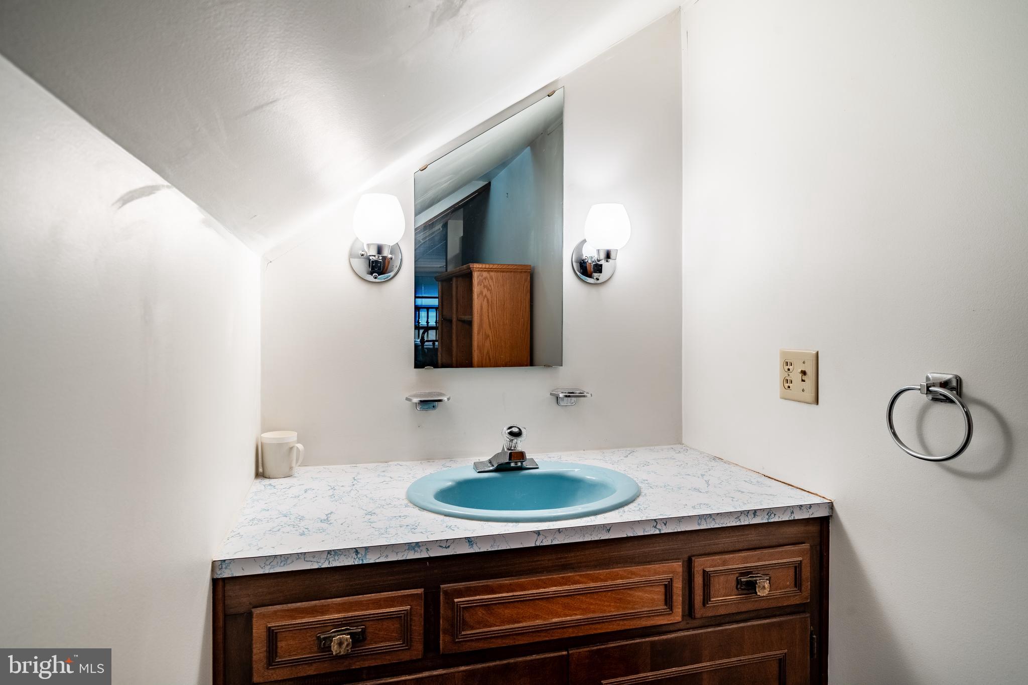 300 Angora Road Reading, PA 19602 - Photo 6 of 11