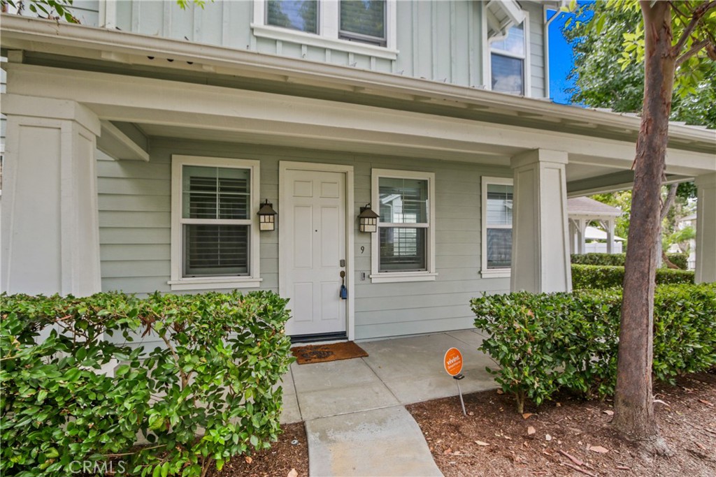 9 Paddock Place Ladera Ranch, CA 92694 - Photo 2 of 25 front view of a house