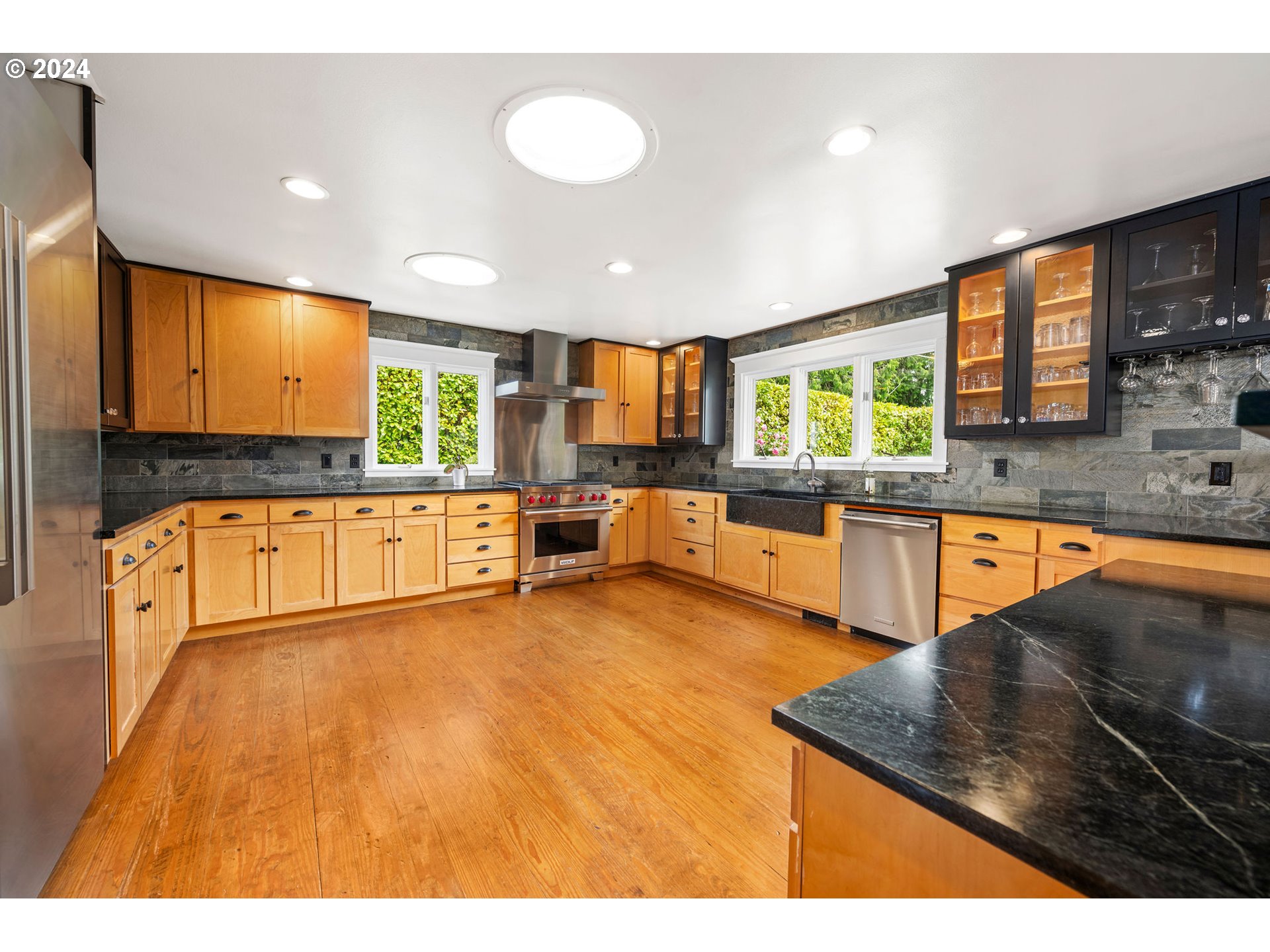 92992 Labeck Road Astoria, OR 97103 - Photo 26 of 48 Kitchen