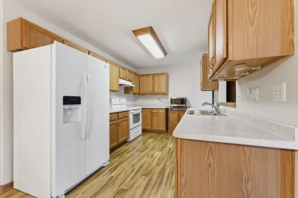 $259,900 | 1399 West South Park Avenue, Oshkosh, WI 54902