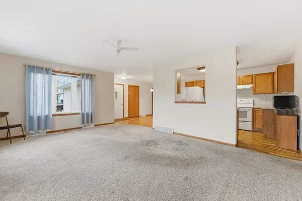 $259,900 | 1399 West South Park Avenue, Oshkosh, WI 54902