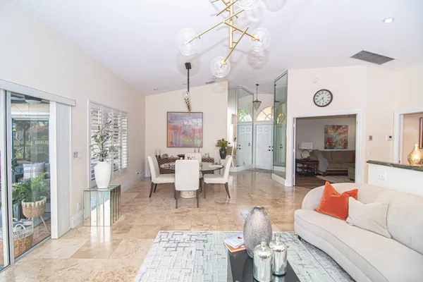$6,500 | 8410 Brussels Way, Boca Raton, FL 33434